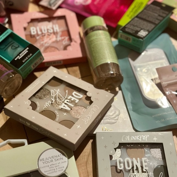 LIVE 9:11 PM SHARING OTHERS💗🎉LIKE THIS POST SO YOU KNOW WHEN I GO LIVE💗🎉 - Picture 13 of 16